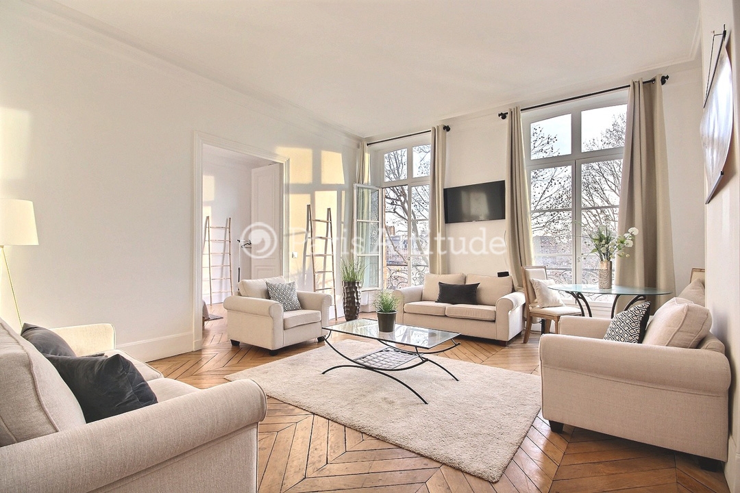 Location Appartement meublé 4 Chambres - 143m² - Louvre - Paris